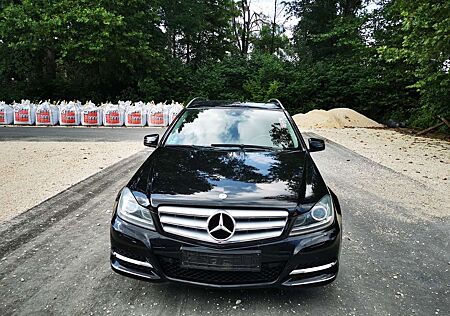 Mercedes-Benz C 220 T CDI DPF (BlueEFFICIENCY) 7G-TRONIC Avantga