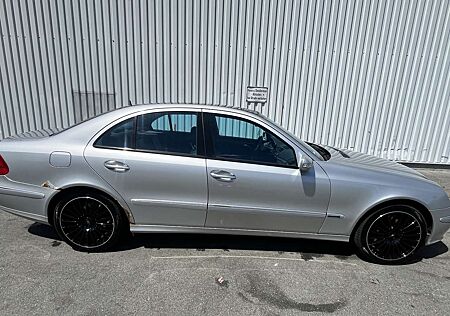 Mercedes-Benz E 320 Classic