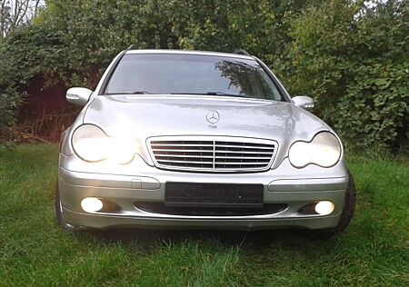 Mercedes-Benz C 200 T Kompressor Classic