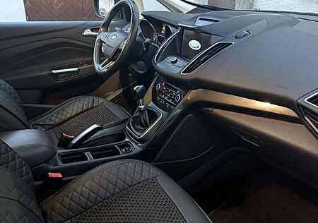 Ford Grand C-Max Titanium