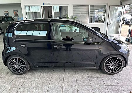 VW Up Volkswagen ! ! 1.0 Move !*SPORT*NAVI*CARPLY*PDC*SHZ*S-HFT