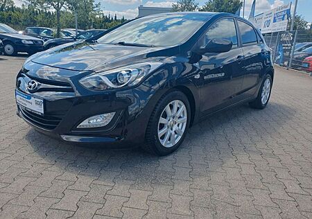 Hyundai i30 1.4 GARANTIE KLIMAANLAGE ALUFELGEN TÜV NEU