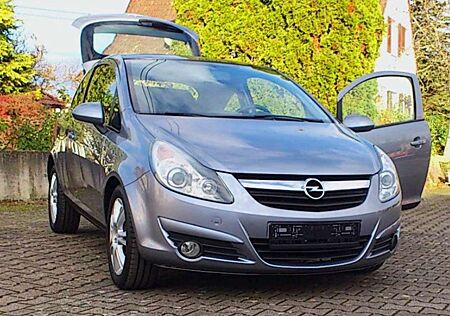 Opel Corsa 1.4 16V Cosmo