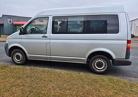 VW T5 Caravelle Volkswagen 1.9 TDI Mittelhochdach 9 Sitze