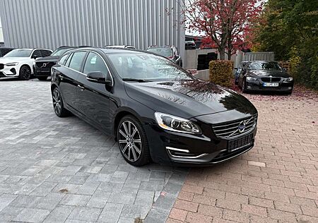 Volvo V60 D5 SUMMUM+LEDER+EL.SITZE+ACC+PANO
