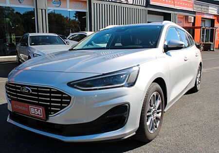 Ford Focus Turnier Titanium/NAVI/KAM/1HAND/PDC/LED/