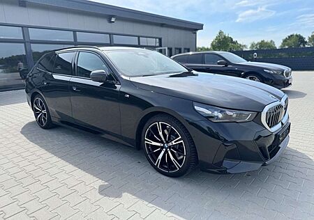 BMW 520 d M Sport -HUD-ACC-Pano-360K-20Zoll