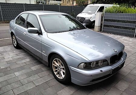 BMW 520 i