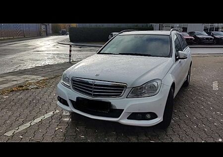 Mercedes-Benz C 180 C+180+T+(BlueEFFICIENCY)