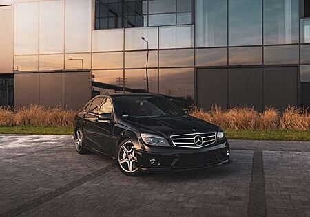 Mercedes-Benz C 63 AMG 7G-TRONIC