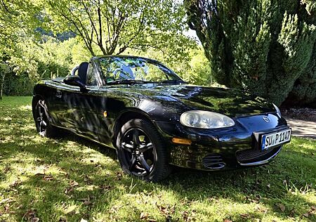 Mazda MX-5 top gepflegtes Garagenfahrzeug, 110 PS, 175.000km