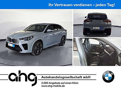 BMW iX2 ix2 xDrive30 M Sport AHK Driving Pro