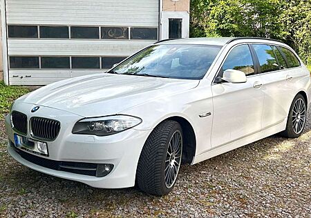 BMW 535d 535 xDrive Touring Sport-Aut.