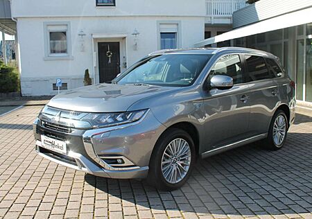 Mitsubishi Outlander 2.4 PHEV Top 4WD *AHK*