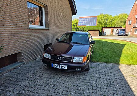 Audi 100