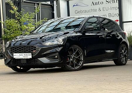 Ford Focus ST Lim. Styling-Paket 2.3 EcoBoost, B&O, Tot-W,LED
