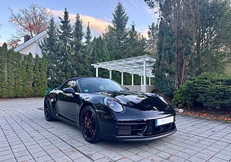 Porsche 992 Carrera 4 GTS Cabriolet * **BLACK BEAUTY***