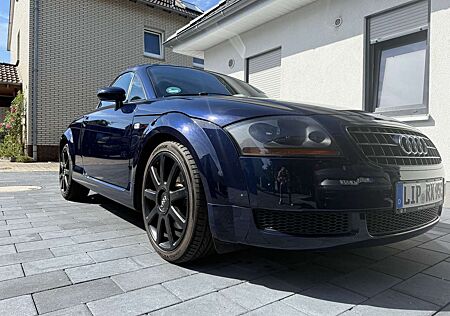 Audi TT 1.8 T Roadster (110kW)