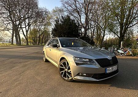Skoda Superb Combi 2.0 TDI DSG Sportline