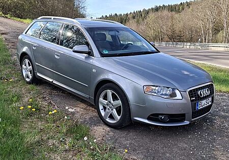 Audi A4 Avant 2.0 T FSI quattro