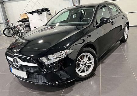 Mercedes-Benz A 180 **Navi*SHZ*PDC*Tempomat**