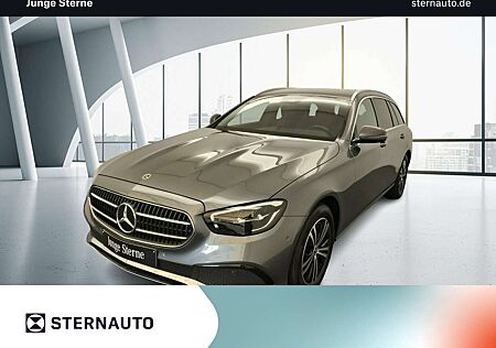 Mercedes-Benz E 220 T d 4M Avantgarde StHz Comand LED RüCam Sitz
