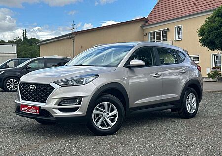 Hyundai Tucson Select 2WD * Kamera * Navi * Sitzh.*