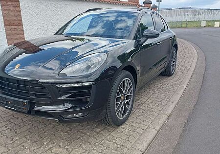 Porsche Macan GTS Scheckheft APPROVED AHK 8x neue Reifen