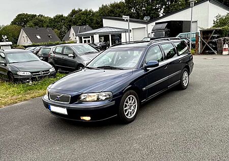 Volvo V70 2.4 TÜV 09-2027 KLIMA