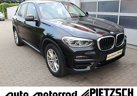 BMW X3 xDrive 30 d Advantage DAB+LED Leder Navi Pano