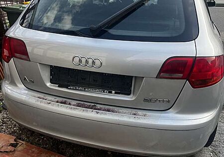 Audi A3 2.0 TDI Sportback DPF (DSG) S tronic Ambiente