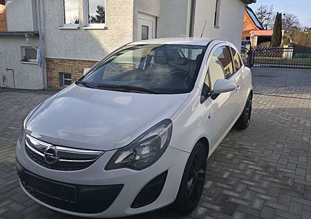 Opel Corsa 1.2 16V Benzin / LPG