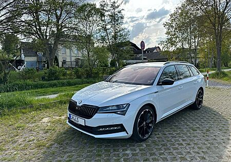 Skoda Superb Combi 2.0 TDI 4x4 DSG Sportline