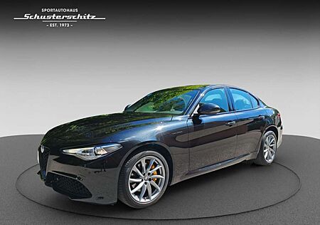 Alfa Romeo Giulia 210PS AT8-Q4 VELOCE 1. HAND MWST. KD NEU