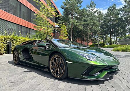 Lamborghini Aventador Ultimae Roadster/NEUWAGEN/1 of 250/Full-Carbon