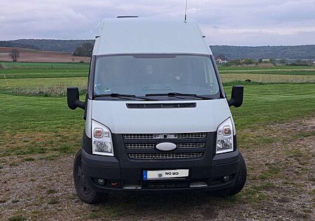 Ford Transit Tourneo