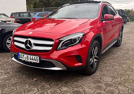 Mercedes-Benz GLA 180