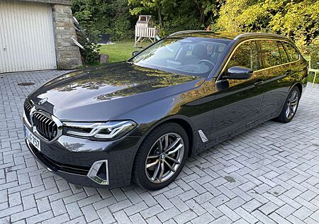 BMW 530d 530 Touring Aut. Luxury Line