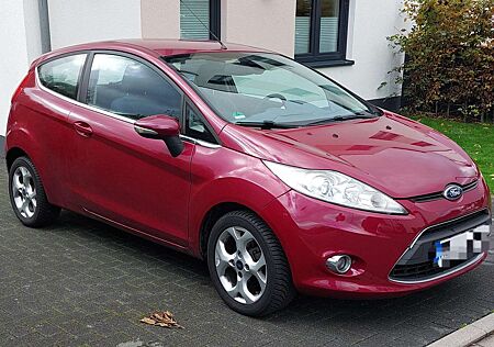 Ford Fiesta gebraucht kaufen Ford Fiesta 3-Türer 1.4 Titanium