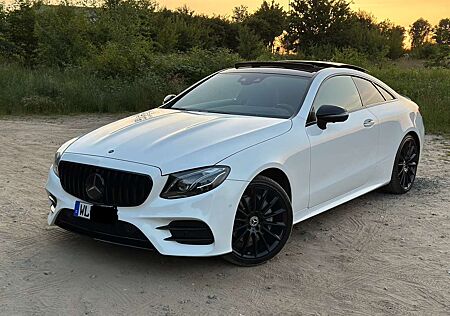 Mercedes-Benz E 400 AMG WIDE HuD Panorama Burmester 360 8-fach