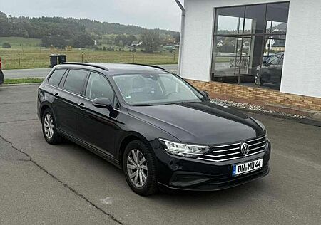 VW Passat gebraucht kaufen VW Passat Volkswagen 1.6 TDI SCR DSG Business