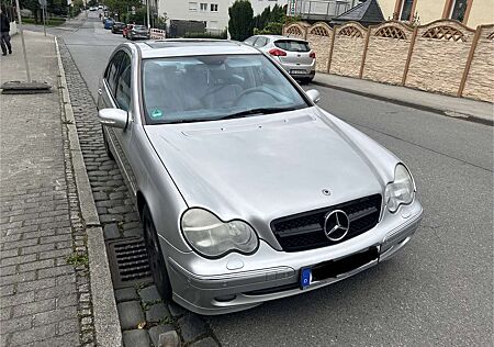 Mercedes-Benz C 240 (203.061)