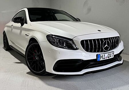 Mercedes-Benz C 63 AMG Coupe*Aero*Schalen*Schiebedach*