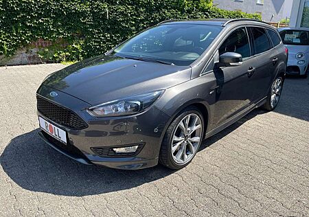 Ford Focus ST-Line TURNIER