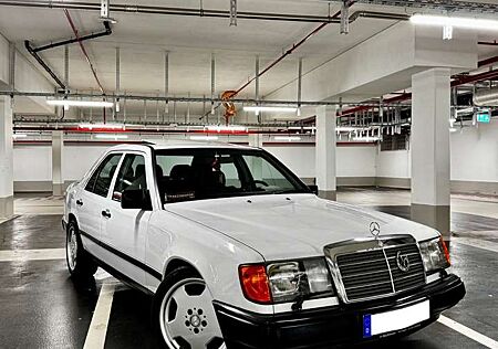 Mercedes-Benz E 260