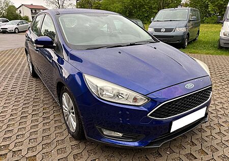 Ford Focus 1.5 TDCi DPF Start-Stopp. Navi PDC Automatik