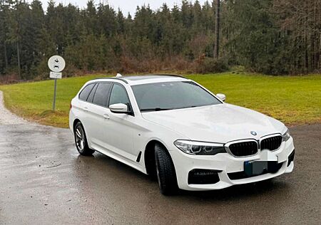 BMW Others 5er G31 xDrive Touring M- Paket Hybridmotor
