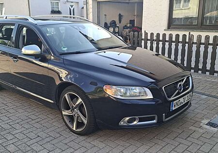 Volvo V70 Edition R-Design
