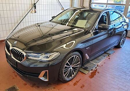 BMW 545 e xDrive M Sport eGSD*Laser*DA-Prof*H&K*360°