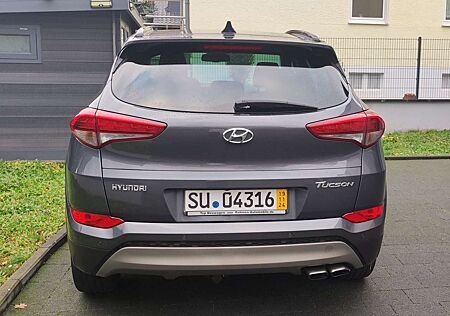 Hyundai Tucson +1.6+GDi+2WD+DCT+Premium